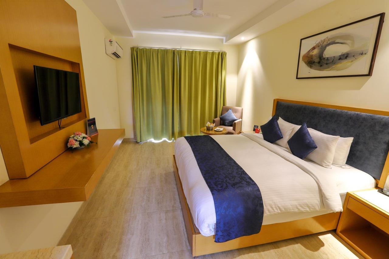 Zip By Spree Hotels Hyde Goa Candolim Kültér fotó