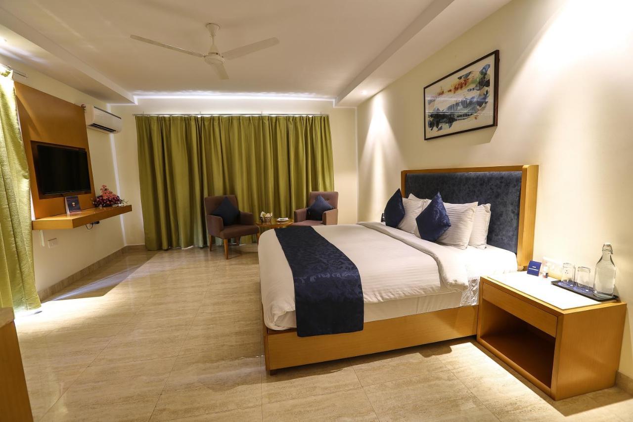 Zip By Spree Hotels Hyde Goa Candolim Kültér fotó